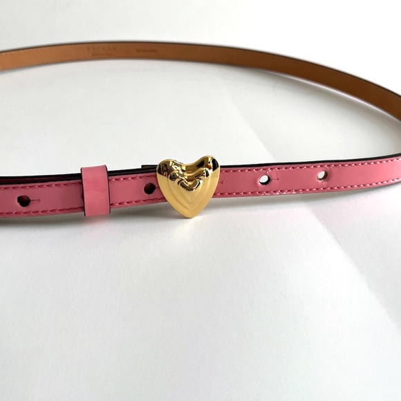 Vintage Escada Pink Patent Leather Belt with Gold Heart Buckle - Picture 3 of 8